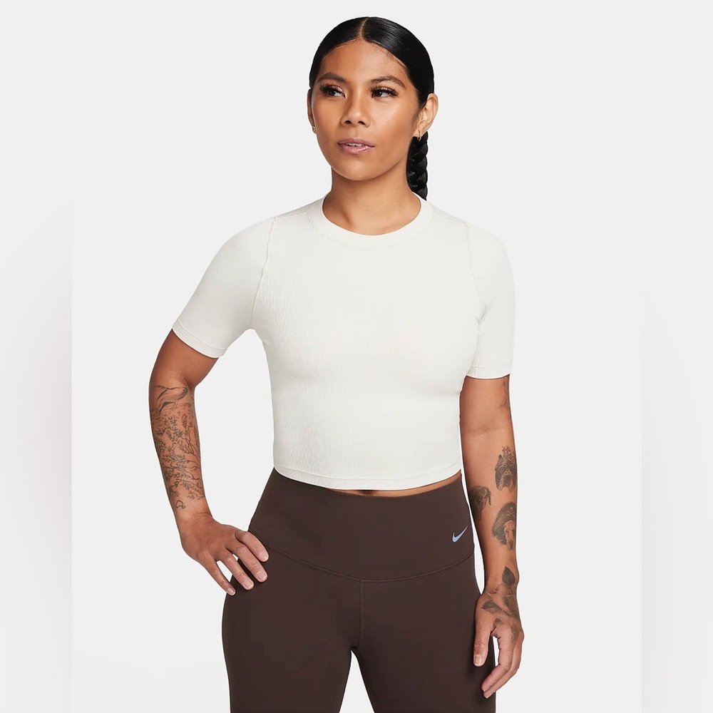Nike Zenvy Rib